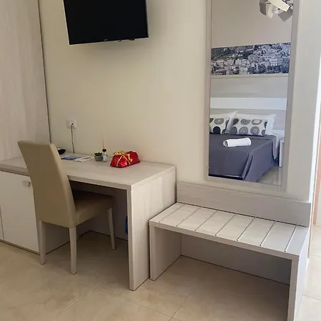 Regina Margherita B&B 아망테